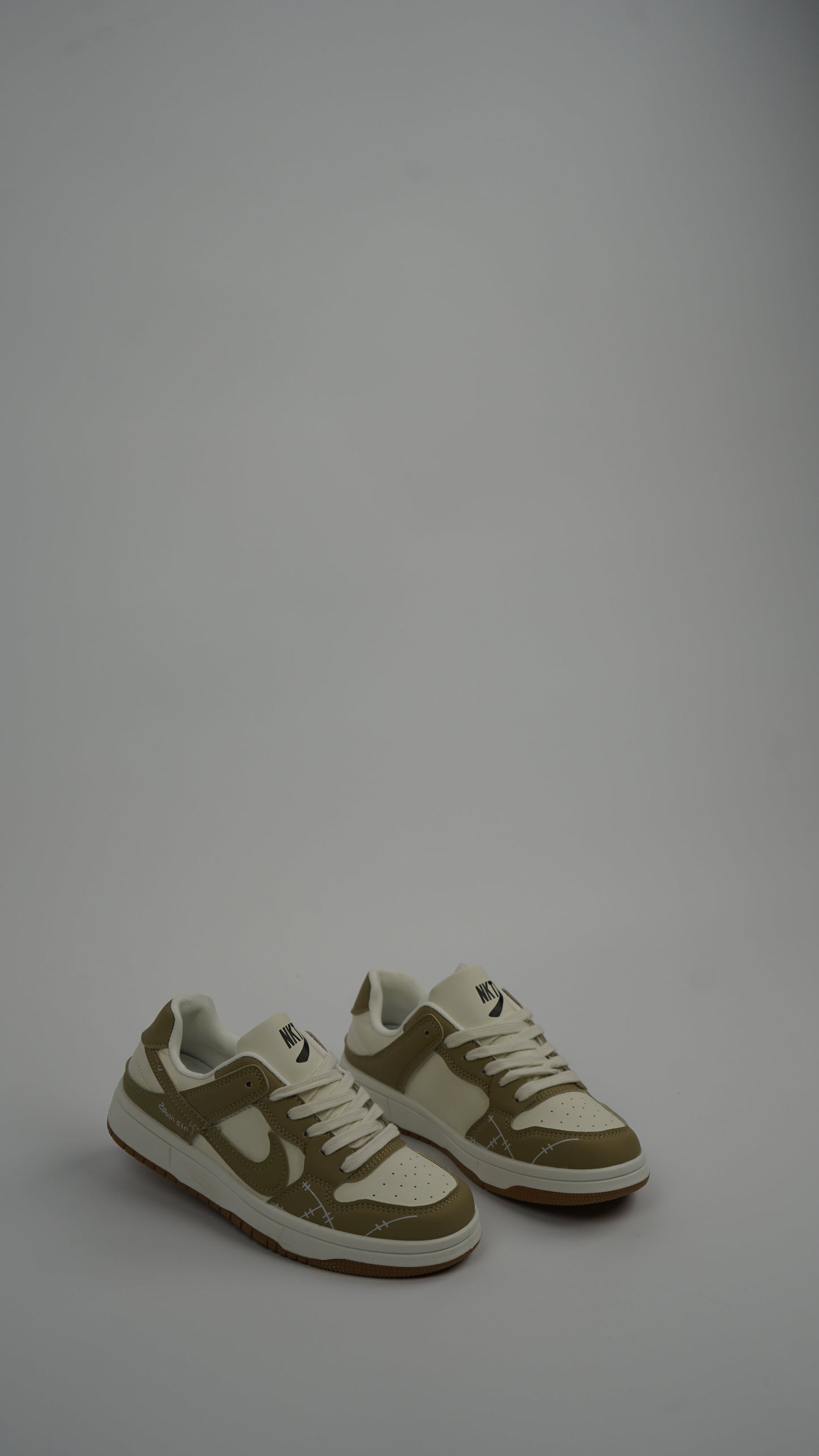 Nike Femme Kaki Kari