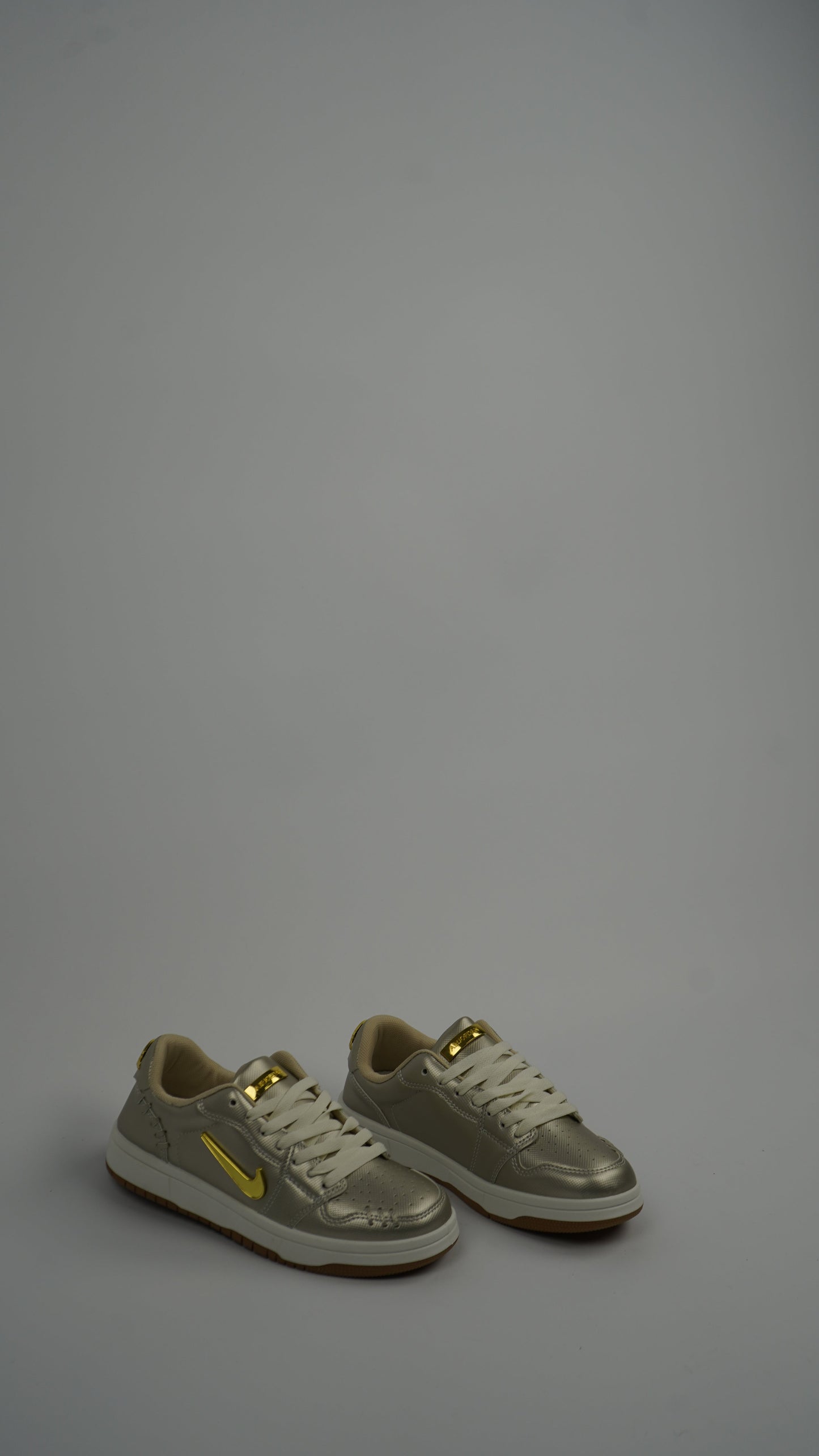 Air Jordan Low Mini Gold