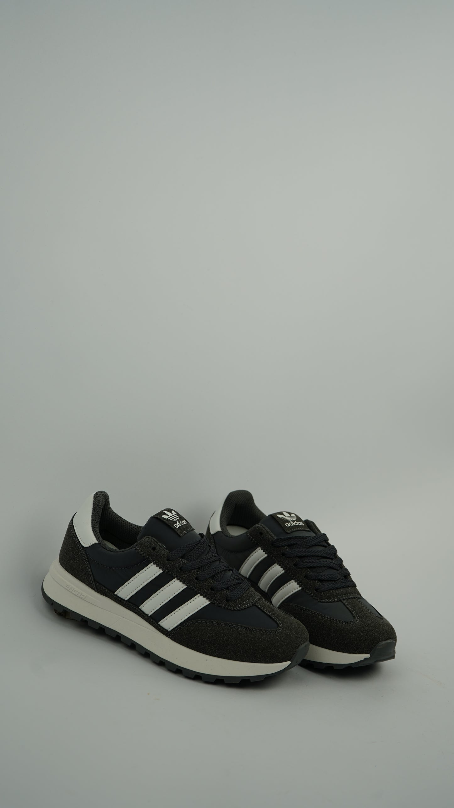 Adidas Sneaker Grey Smoke