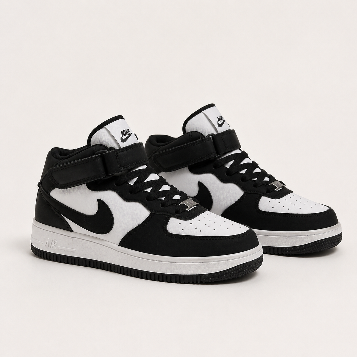 Urban Strap High – Black & White