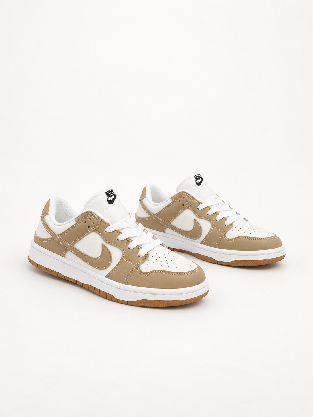Nike Dunk Low - Beige / Gum