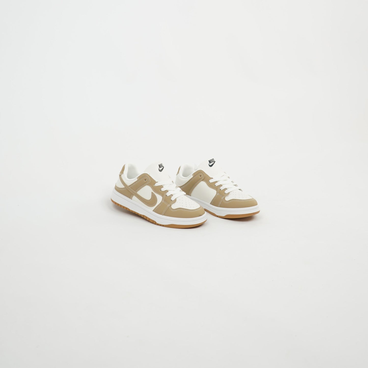 Nike Dunk Low - Beige / Gum
