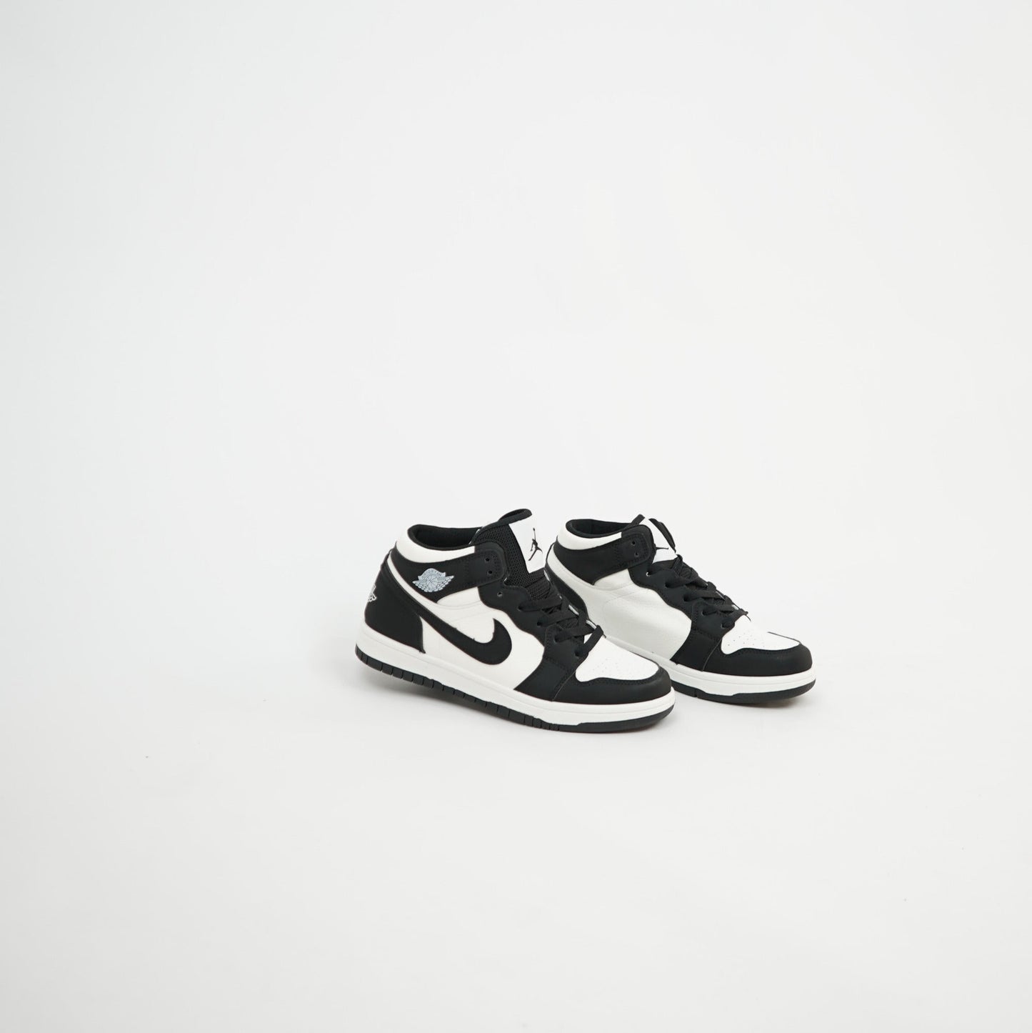 Air Jordan 1 Mid – Panda Black/White