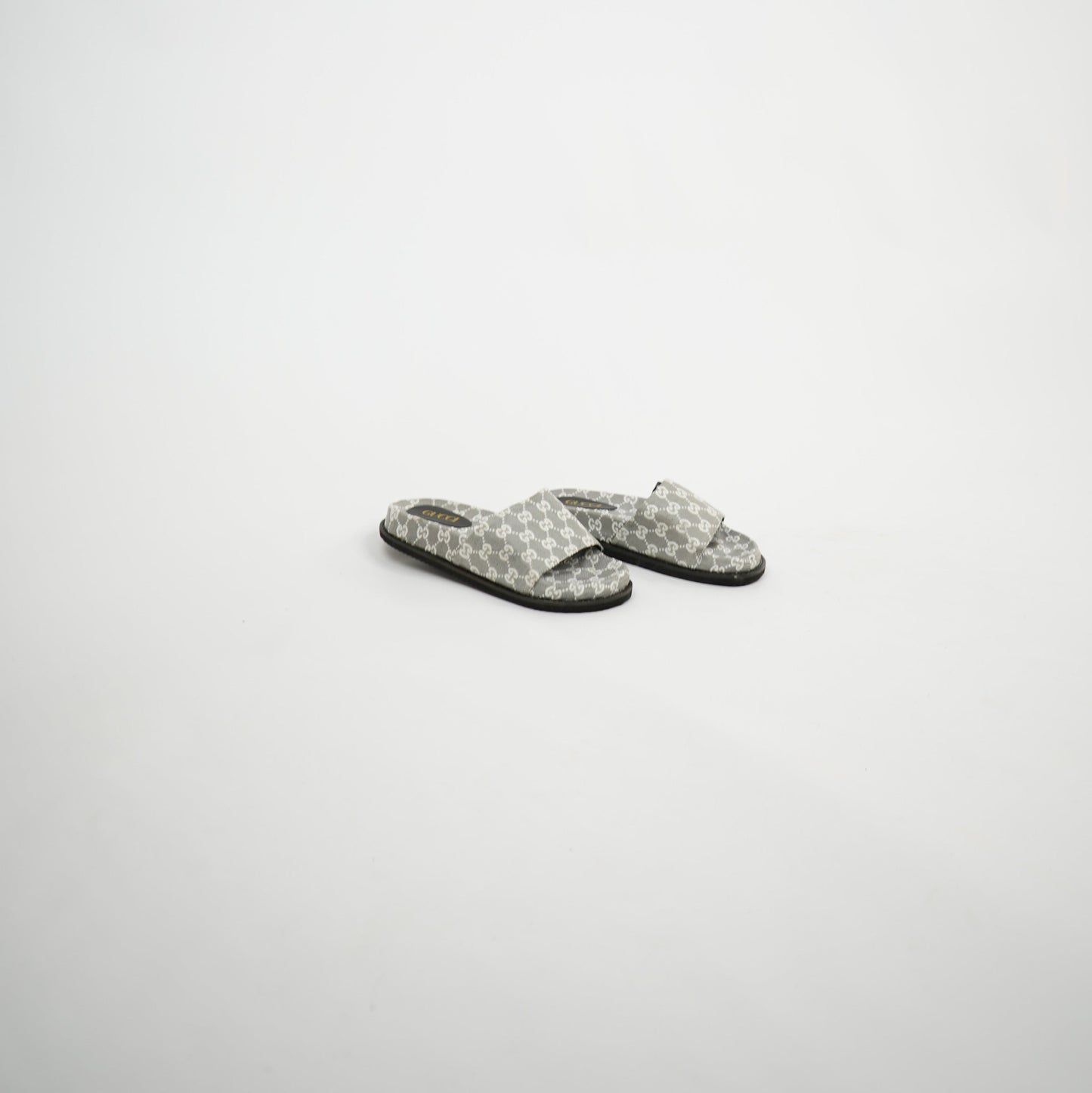 Gucci GG Canvas Slide – Grey/White