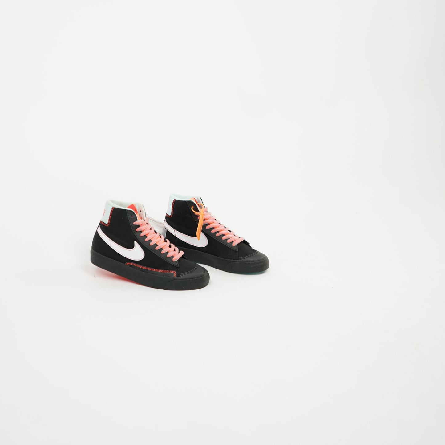 Nike Air Force 1 Low Worldwide White/Volt