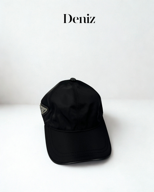 Prada Casquettte Noir Right 