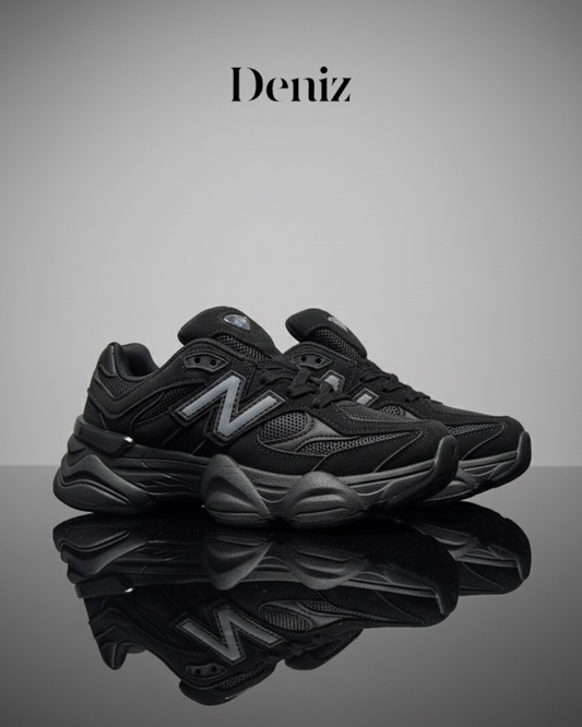 New Balance Triple Black. 