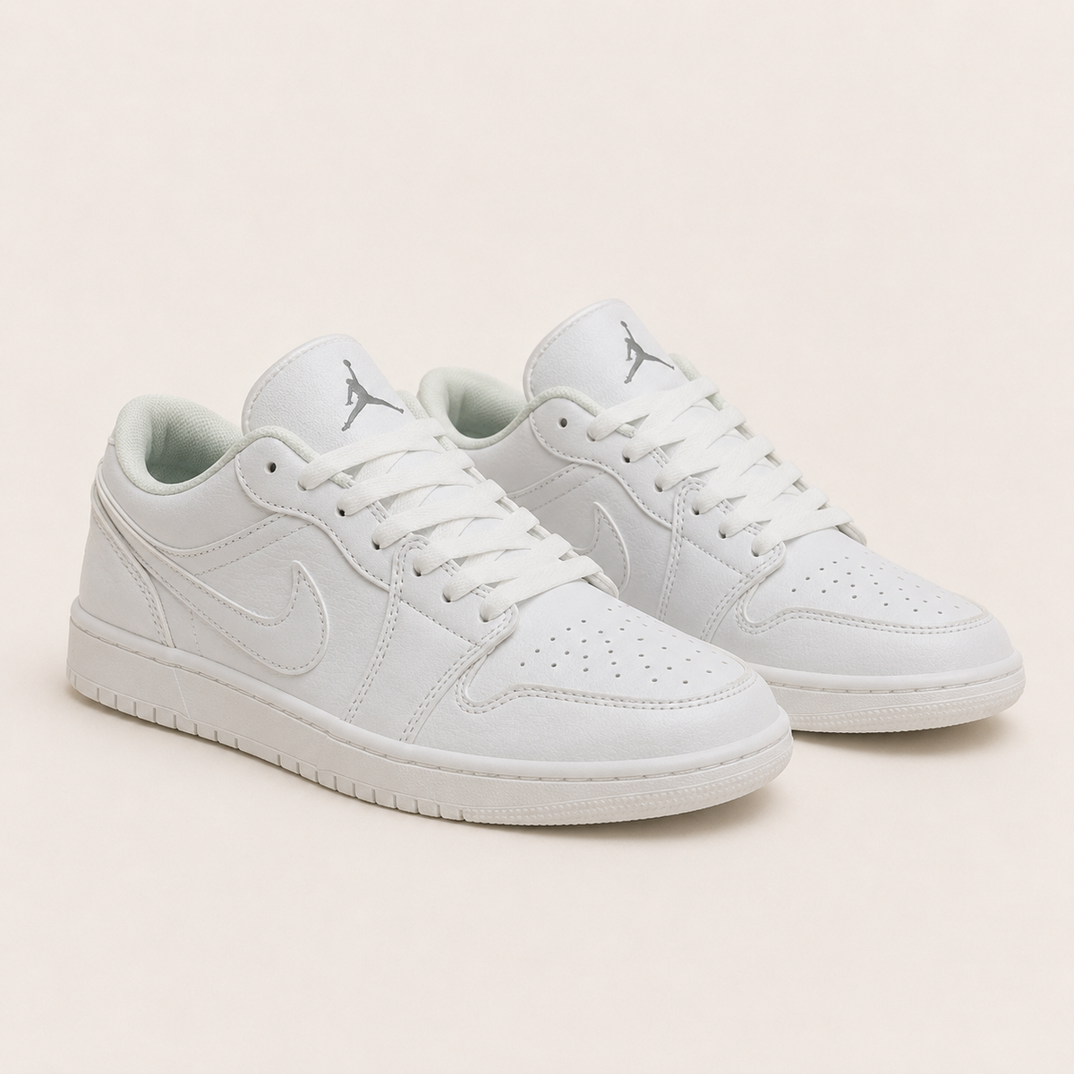 Classic Low White – Unisex 