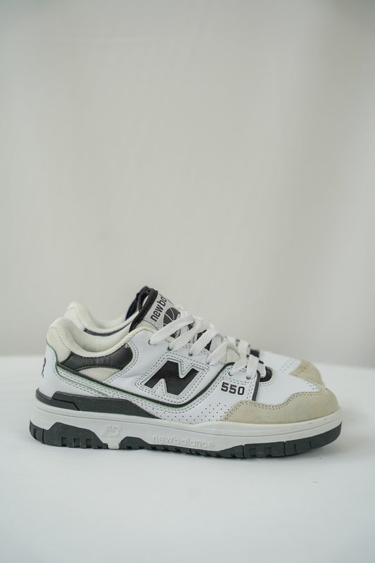 New Balance 550 Simple 