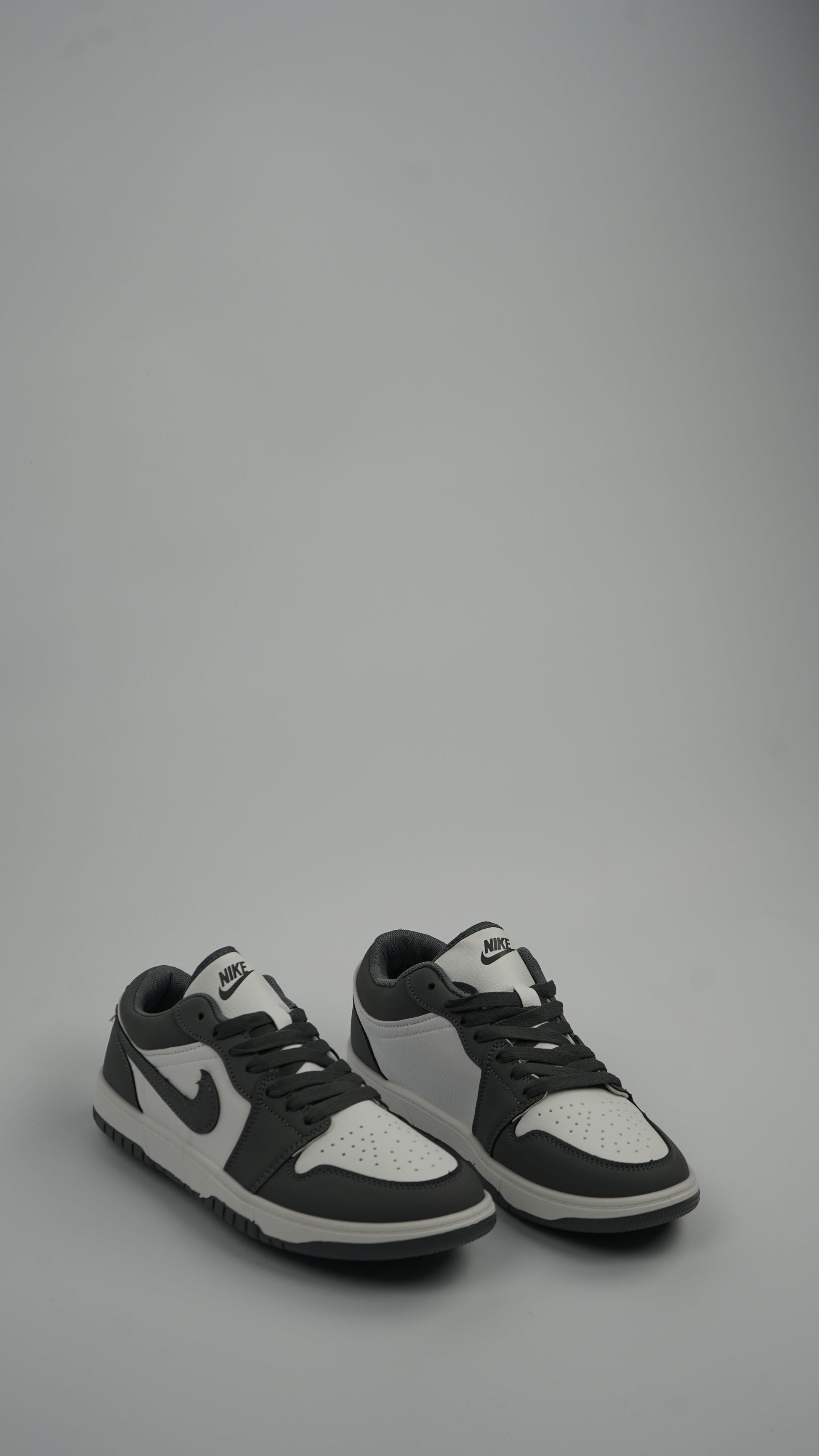 Nike Low Grey 
