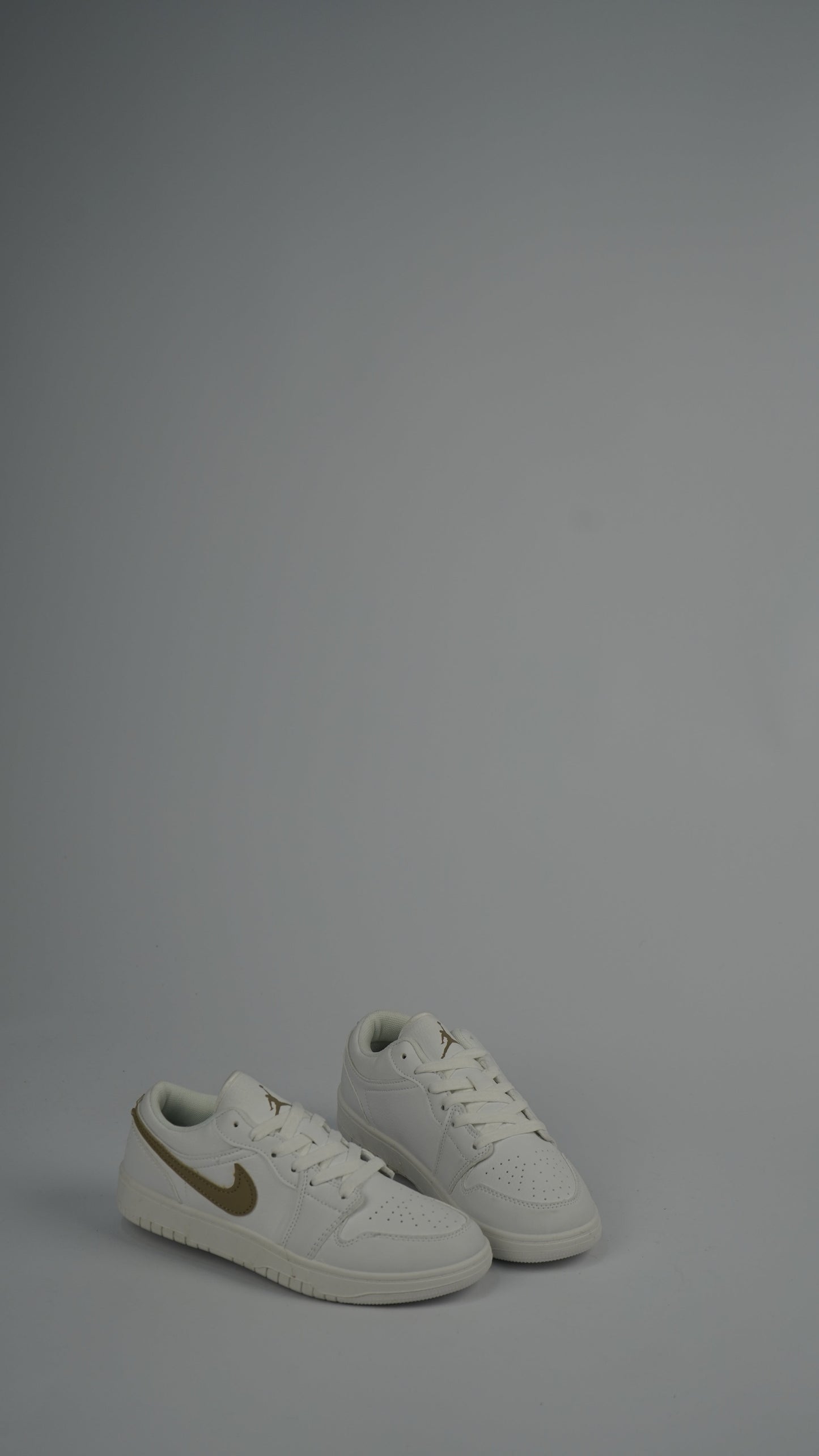 Air Jordan Low Blanches Beige 