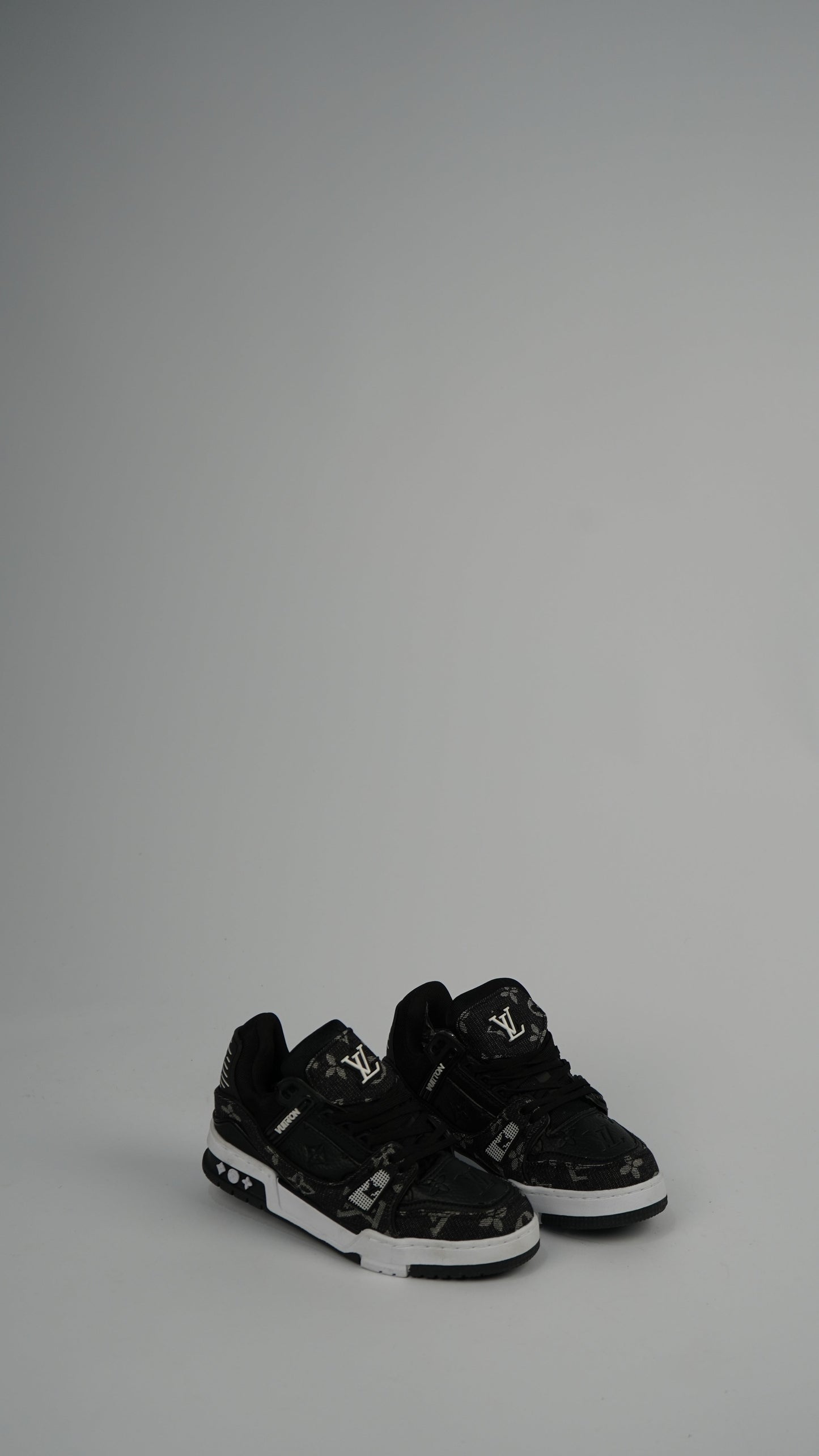 Louis Vuitton LV Trainer F Noir 