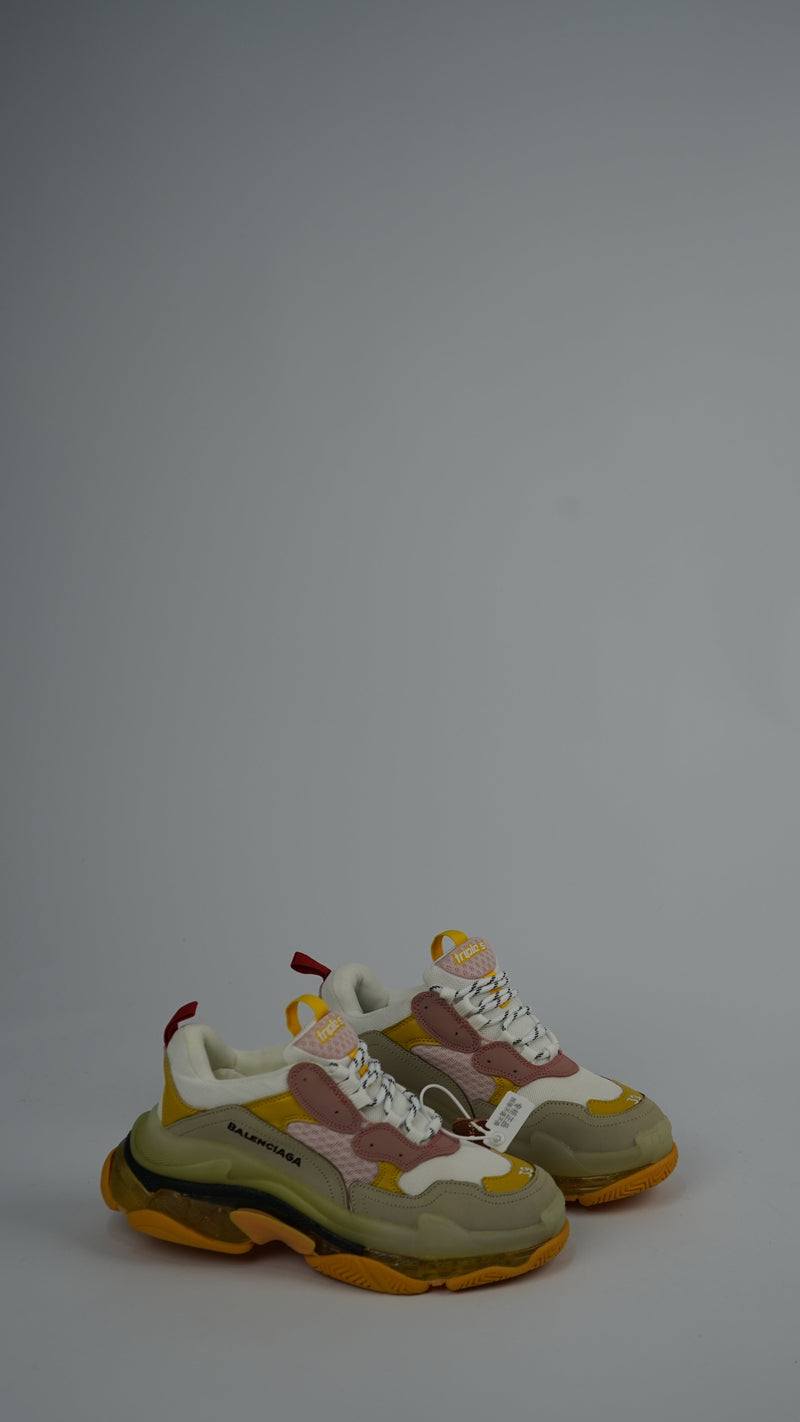 Balenciaga Triple S 