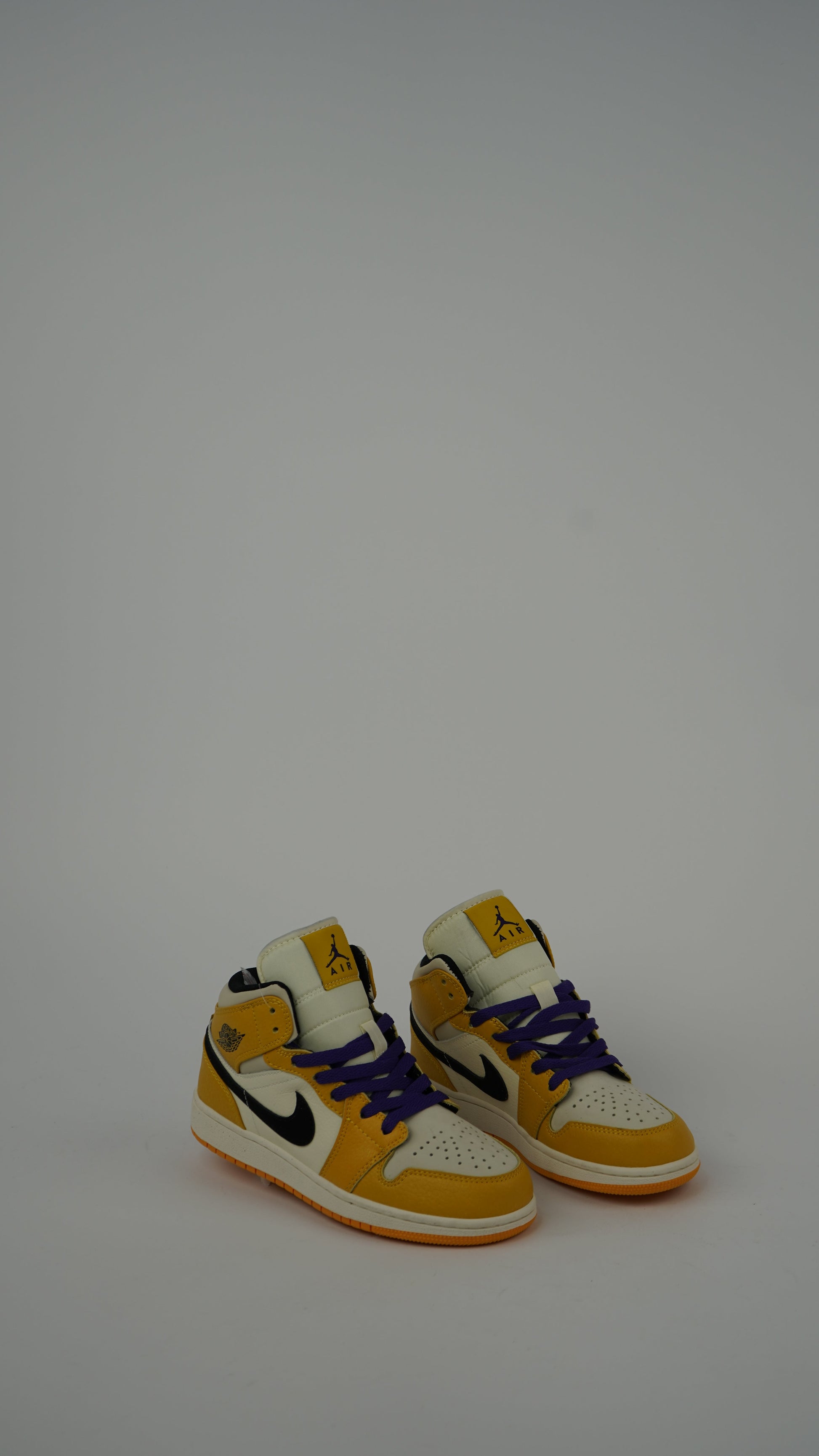 Nike Jordan Air Yallow 