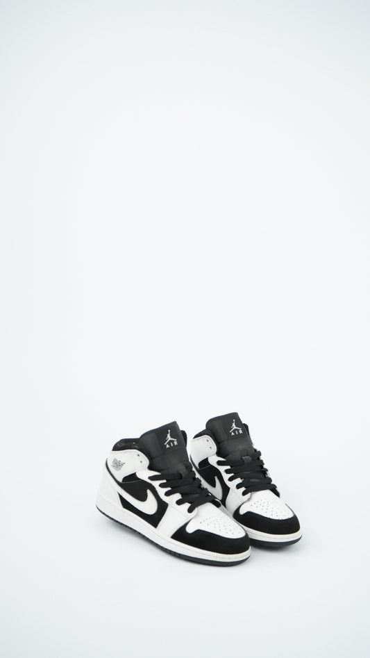 Nike Jordan Air White Black 