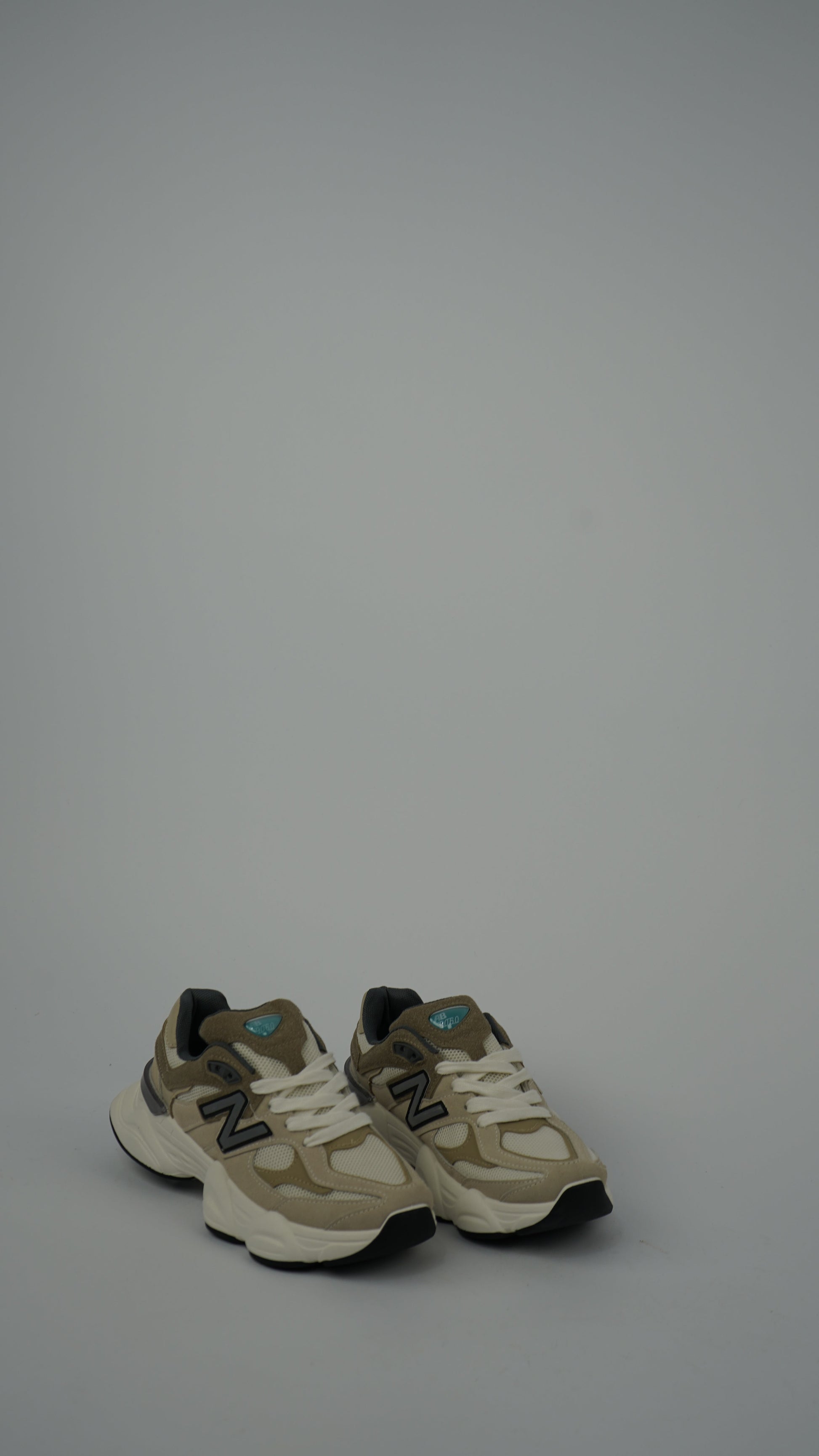 New Balance 9060 Mixed Beige 