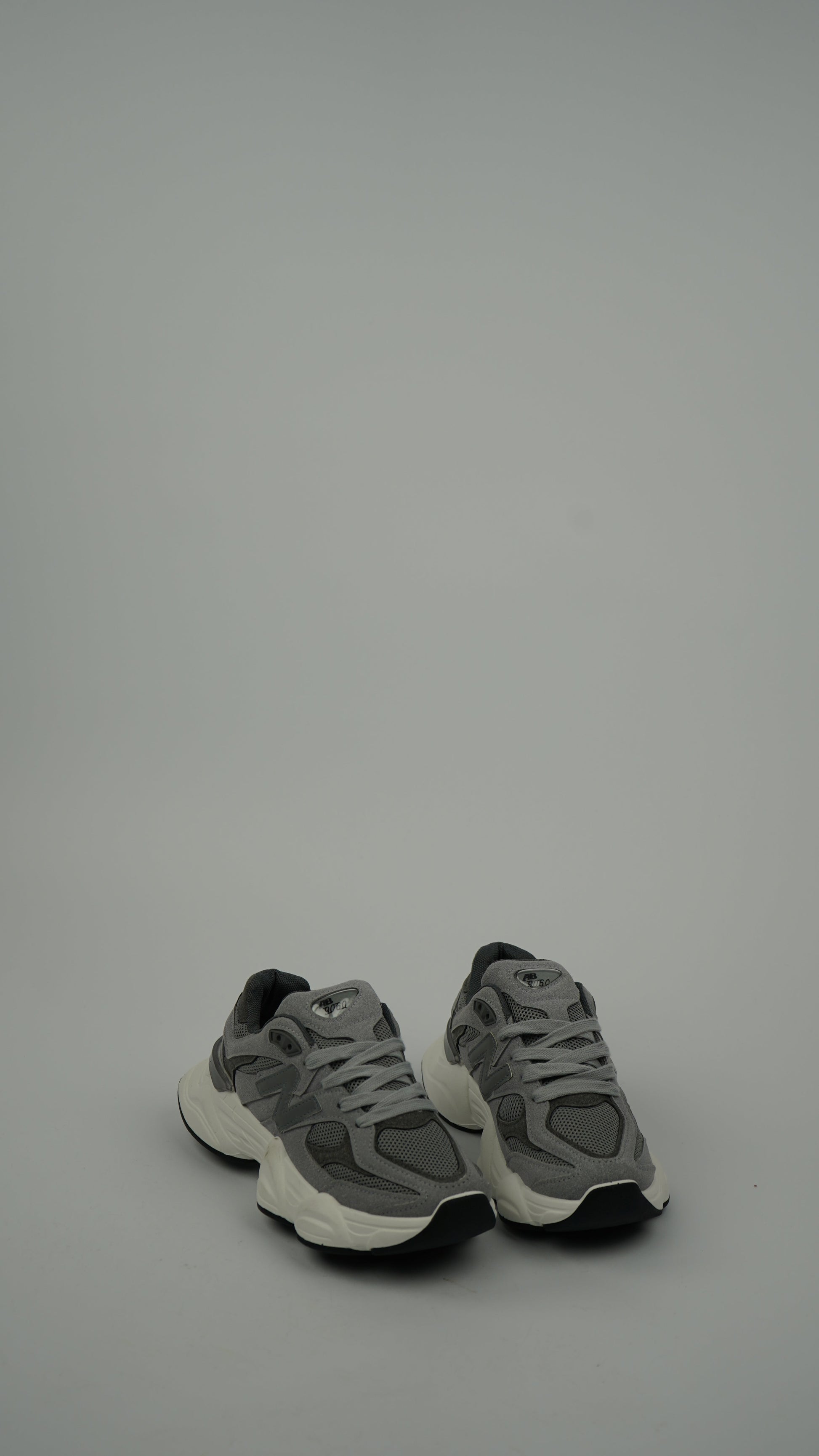 New Balance 9060 Smoke Grey 