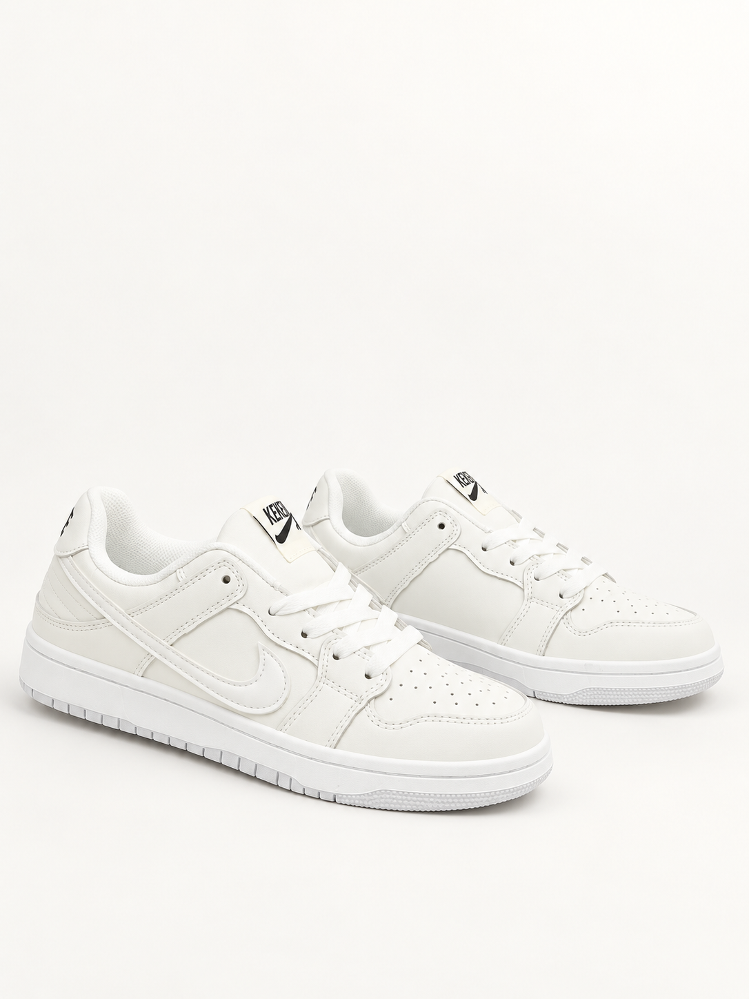 Nike Dunk Low - Triple Blanc 