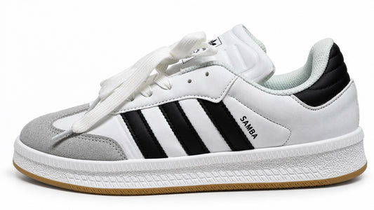 Adidas Samba blanche et noire pointure 42