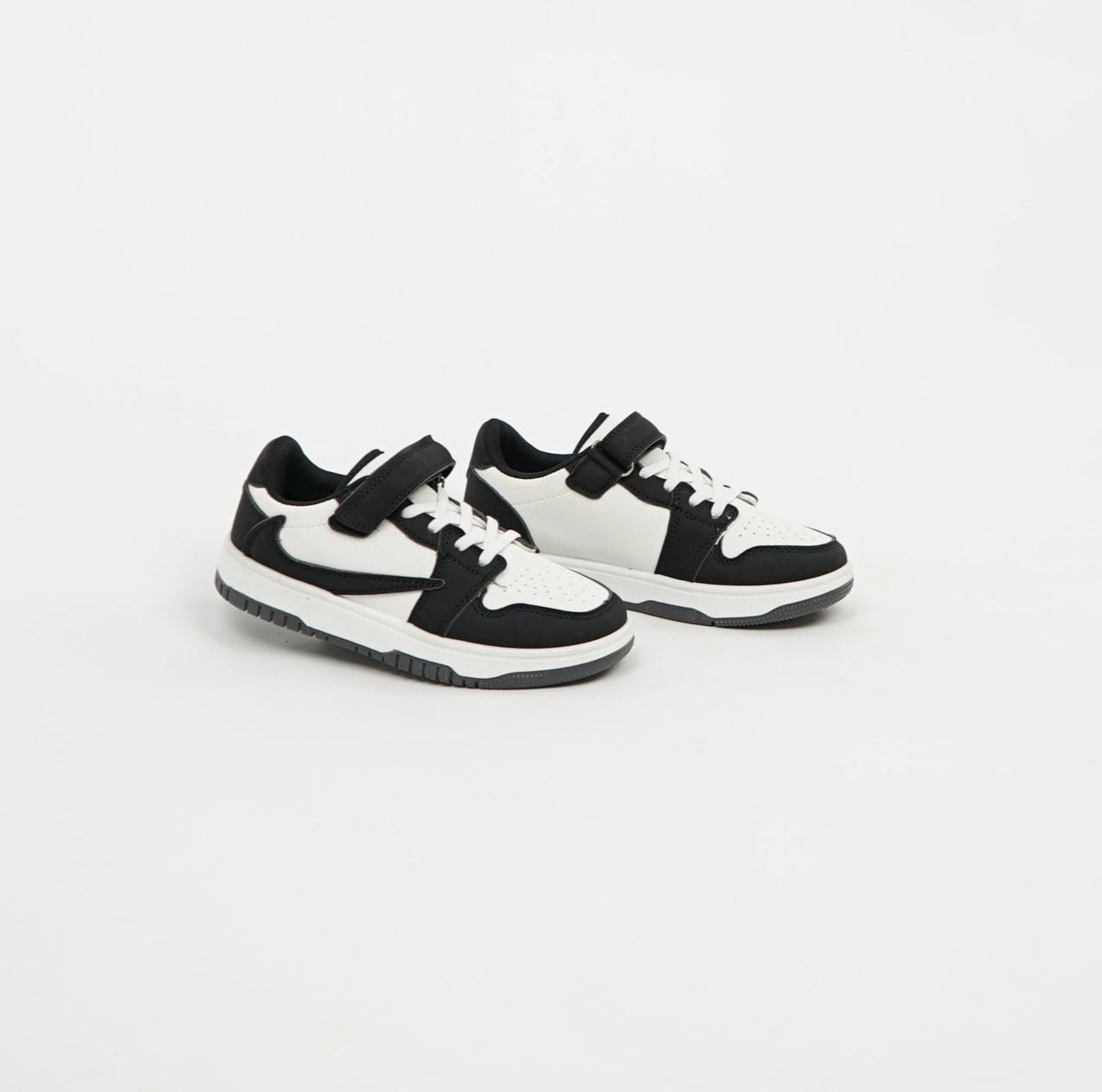 Kids Sneaker Low Black/White Velcro 