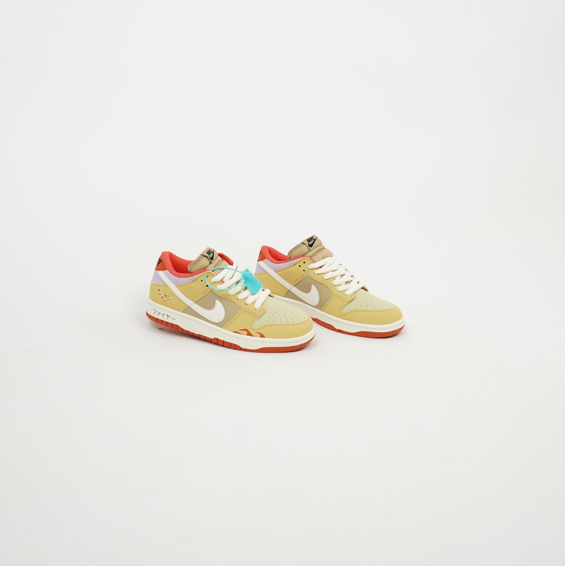 Nike Dunk Low Karakara Gold/White 