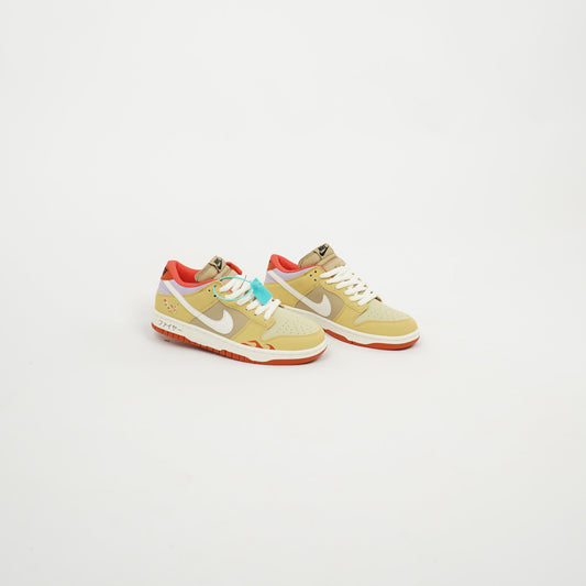 Nike Dunk Low Karakara Gold/White 