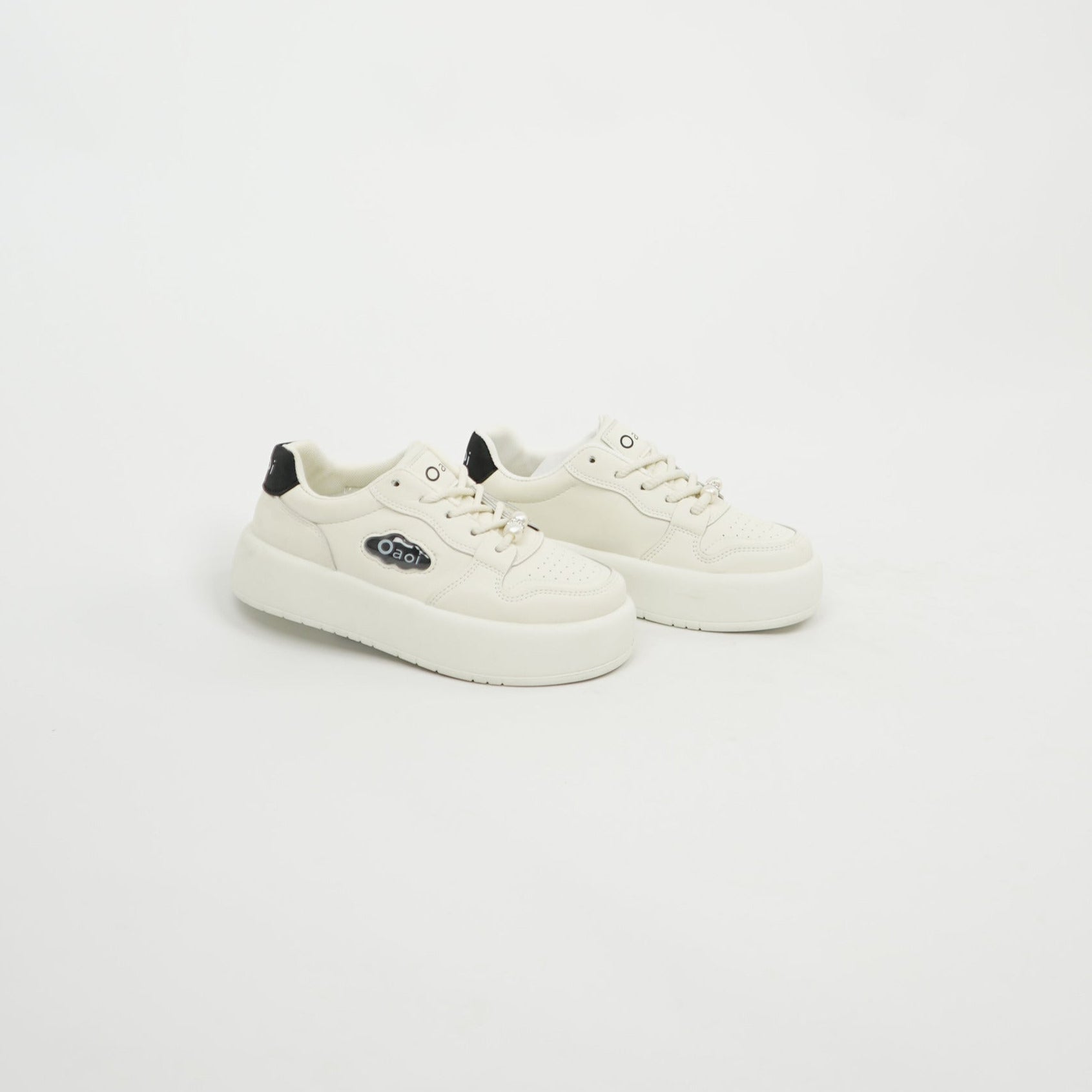 Oaoi Platform Sneaker White/Black 