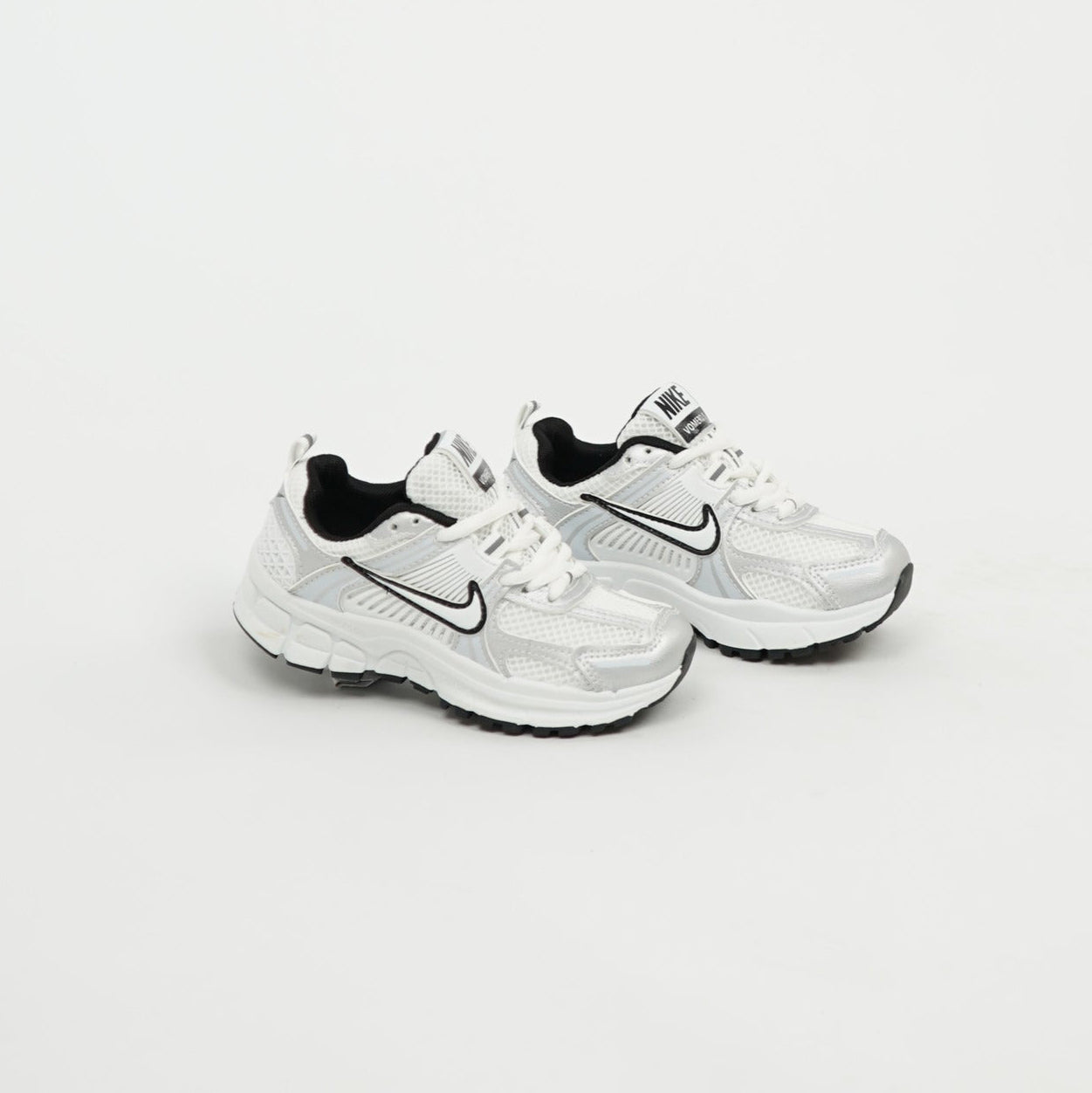 Nike Vomero 5 White/Silver/Black 