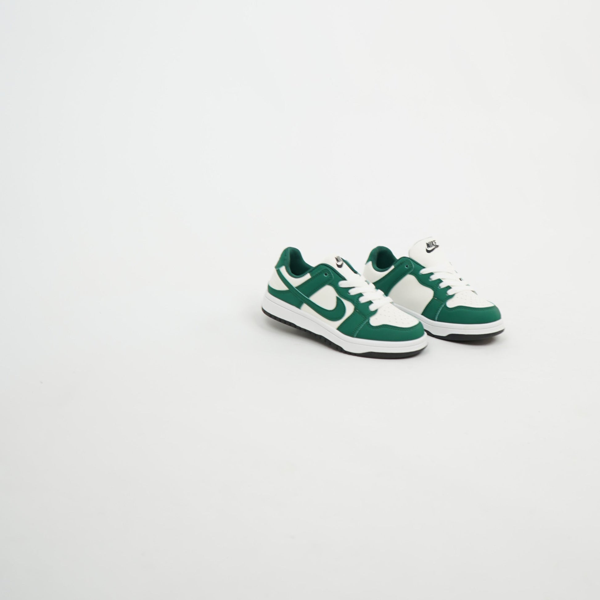 Nike Dunk Low - Vert / Blanc 