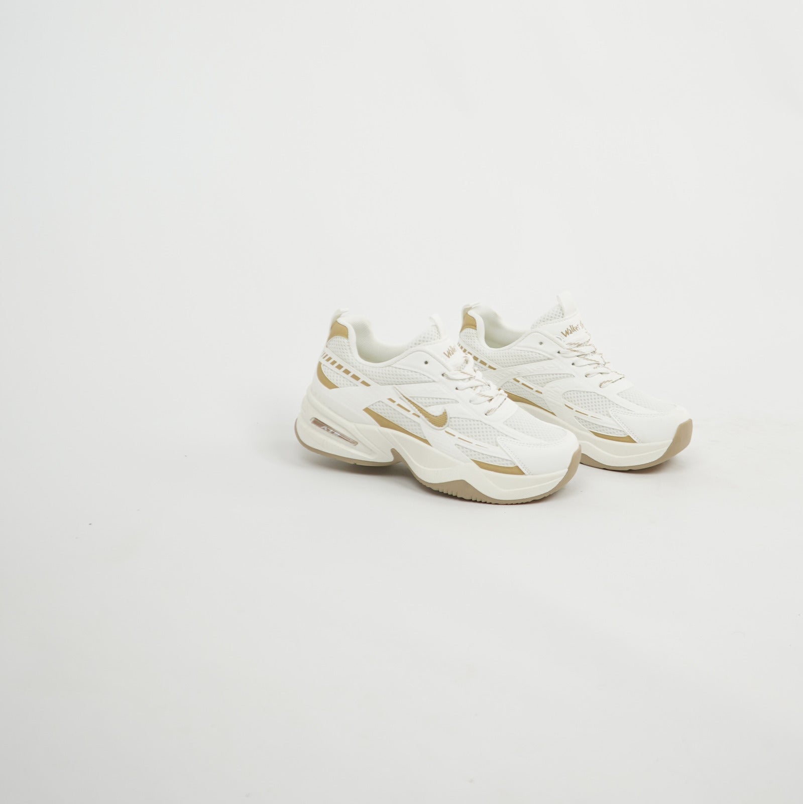 Nike Runner - Blanc / Or Chunky 