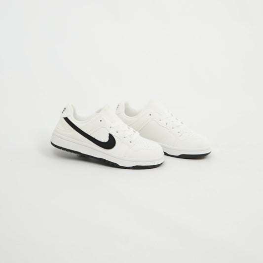 Nike - Blanc / Swoosh Noir 