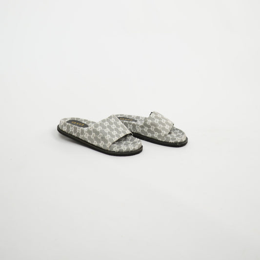 Gucci GG Canvas Slide – Grey/White 