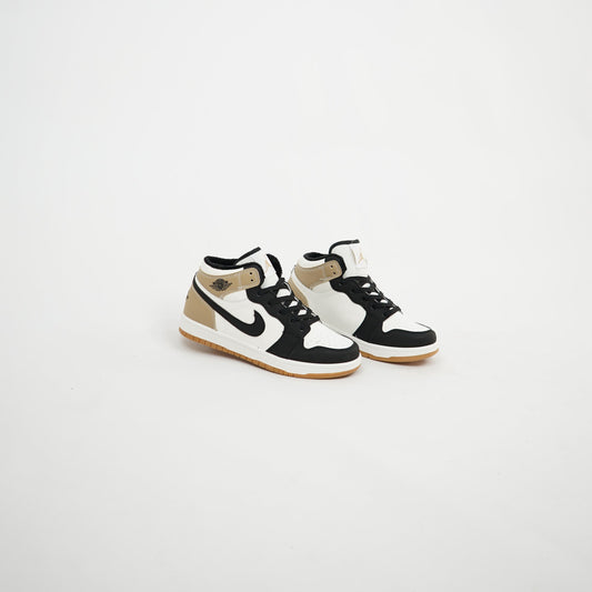 Chunky Runner – White/Olive/Orange 