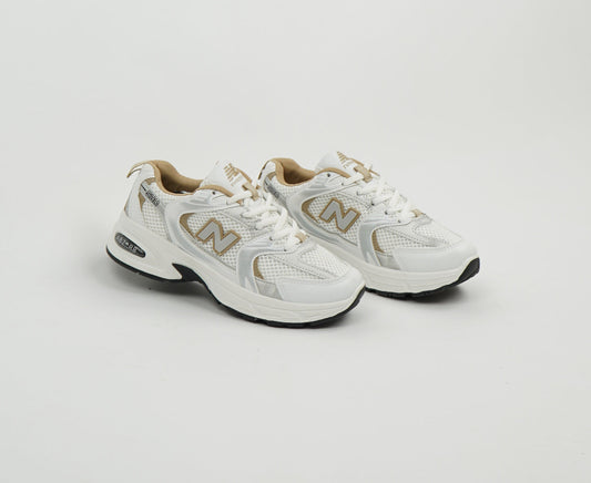 New Balance 530 White Beige. 