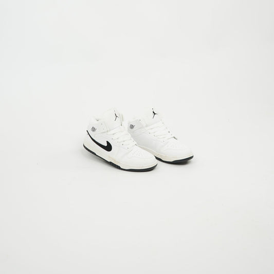 New Balance 550 White Dark Grey khadama 