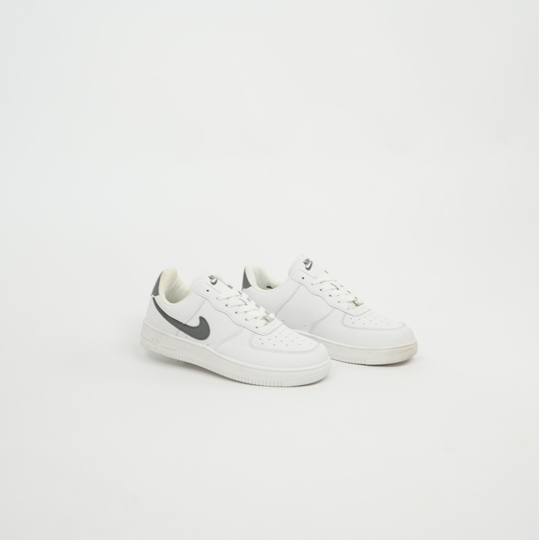 Nike Air Force 1 Low Triple White 