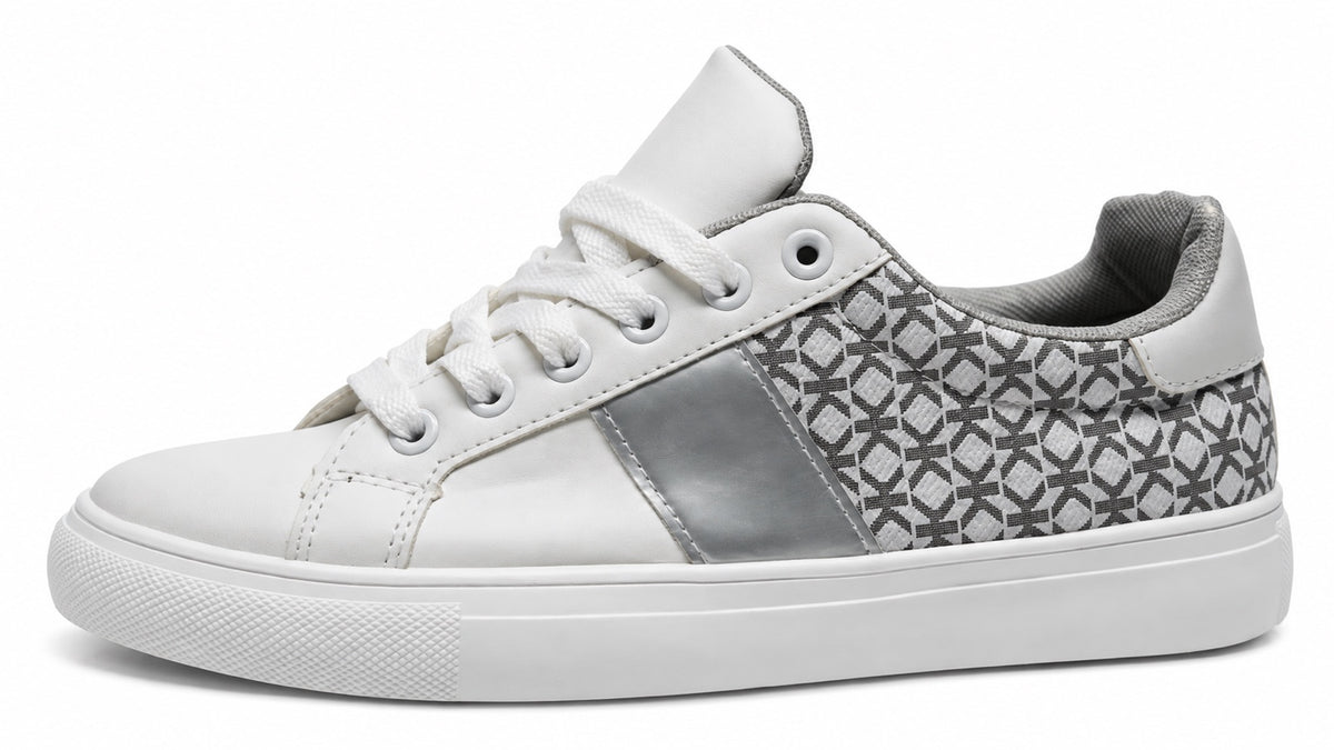 Sneakers femme blanc gris et argent motif monogramme DENIZ